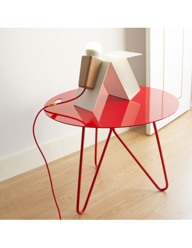 Table basse design SEIS en acier par Filipa Mendes & Gustavo Macedo