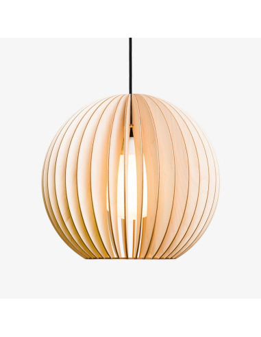 Suspension AION Ø30cm en bouleau naturel découpée au laser au design scandinave par IUMI Design