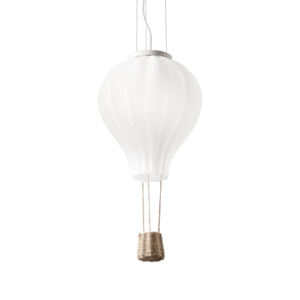 Suspension montgolfière en verre soufflé pour une chambre d’enfant