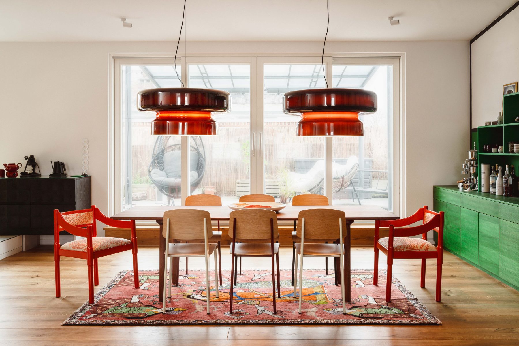 Quand l'Éclairage devient l'Œuvre d'Art : Le Spectacle des Suspensions XXL