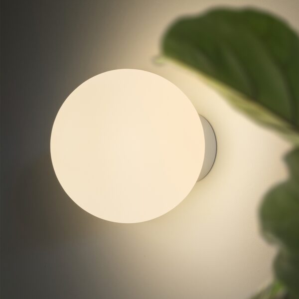 Applique murale Mapa globe en verre soufflé blanc par Ideal Lux – vue 2