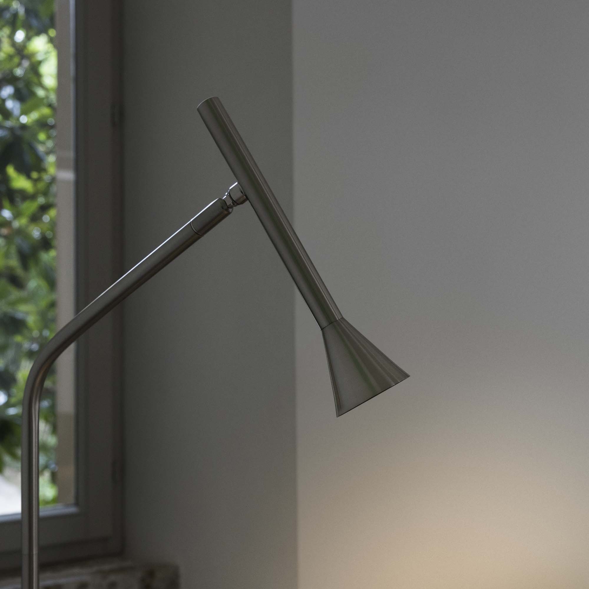 Lampadaire Diesis minimaliste à Spot réglable par Ideal Lux Lampadaire Diesis minimaliste à Spot réglable par Ideal Lux – Image 5