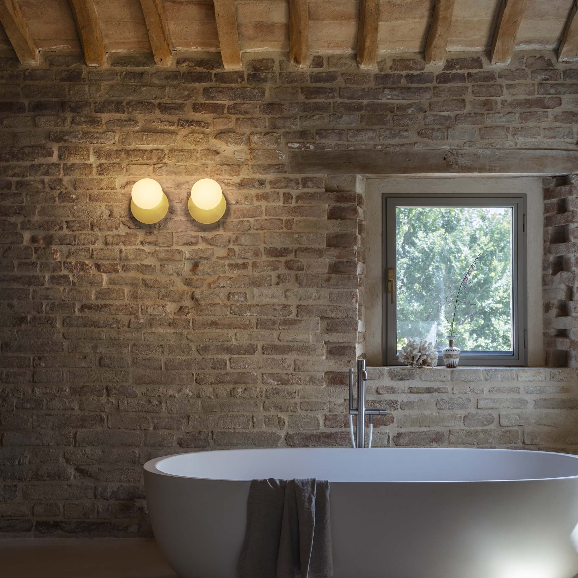 Applique murale Ninfea en verre soufflé dépoli par Ideal Lux Applique murale Ninfea en verre soufflé dépoli par Ideal Lux – Image 5
