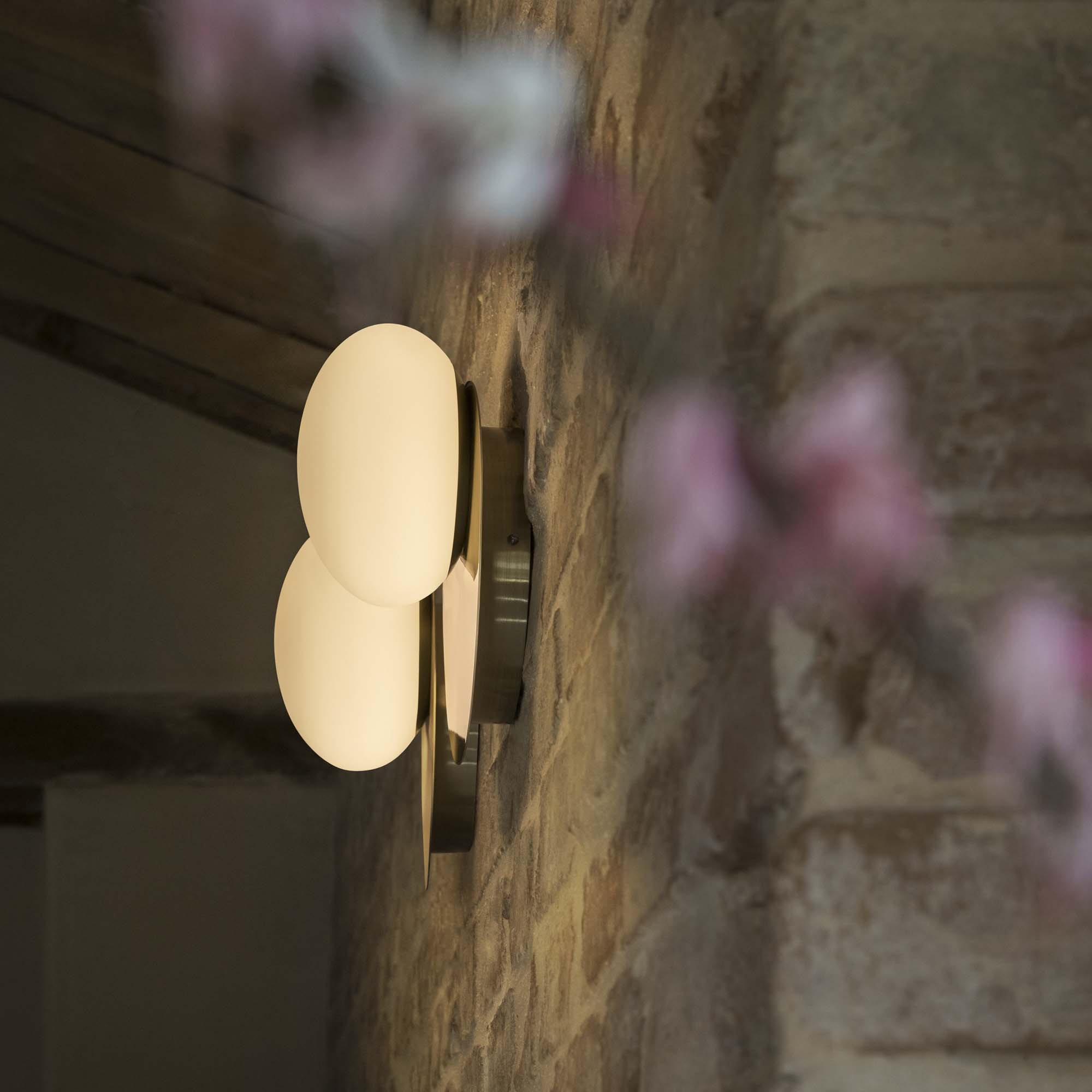 Applique murale Ninfea en verre soufflé dépoli par Ideal Lux Applique murale Ninfea en verre soufflé dépoli par Ideal Lux – Image 3