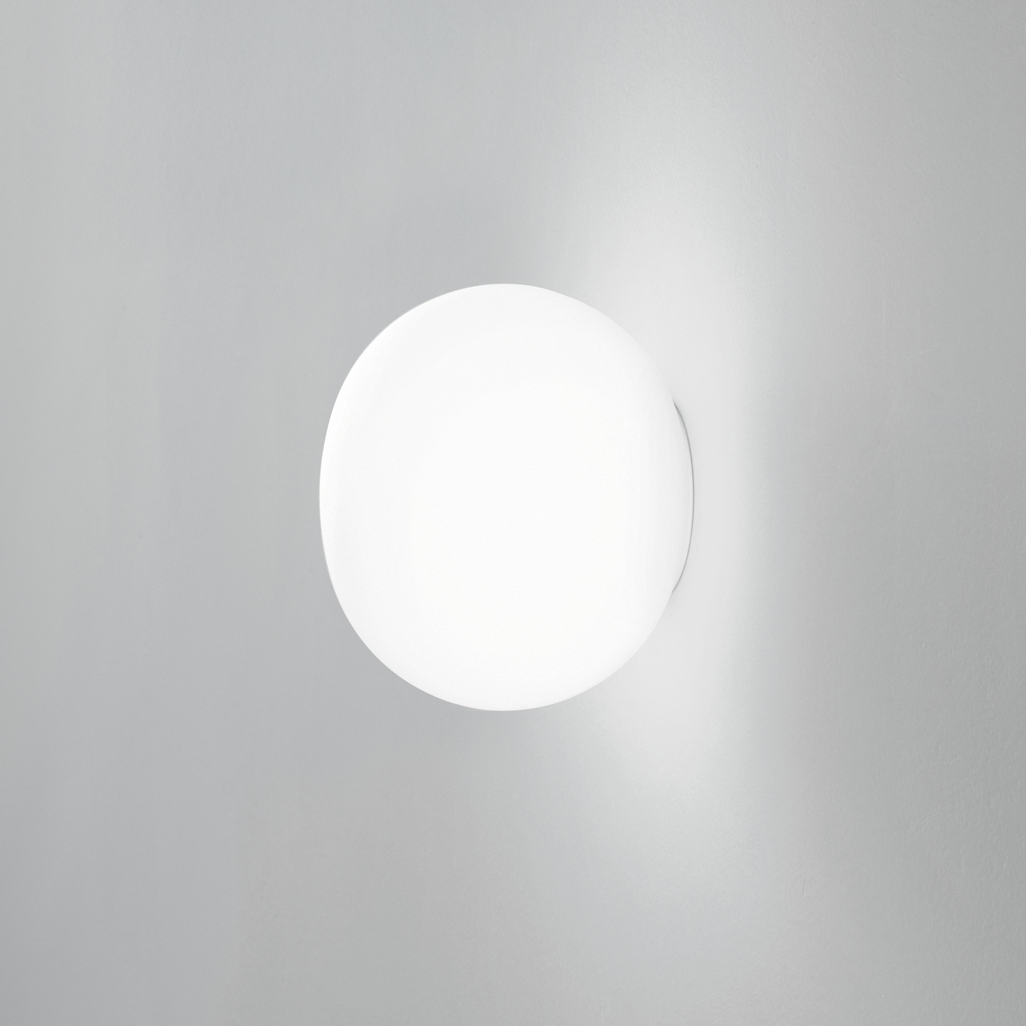 Applique murale Cotton en verre soufflé blanc par Ideal Lux Applique murale Cotton en verre soufflé blanc par Ideal Lux – Image 3