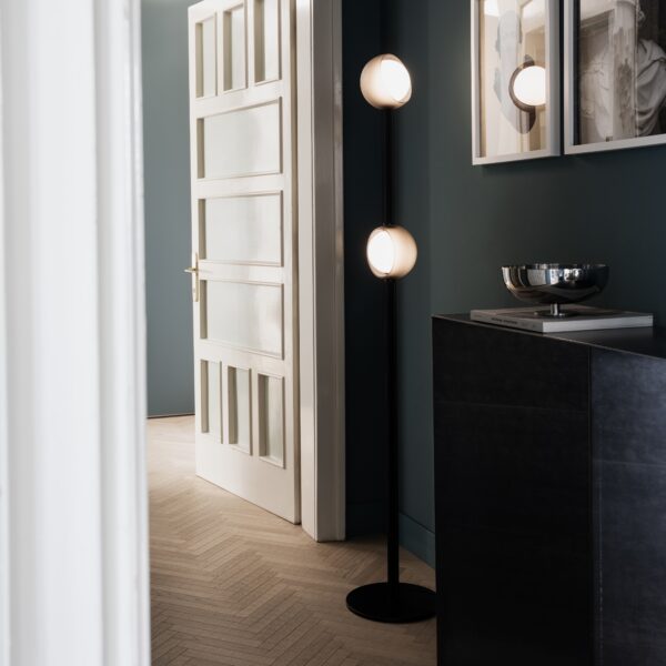 Lampadaire Bloom moderne avec deux diffuseurs ronds par Ideal Lux – vue 2