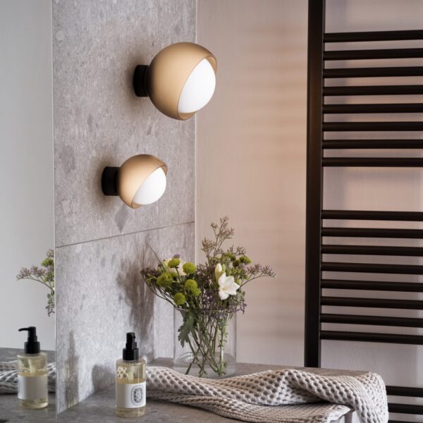 Applique murale Bloom globe semi-enveloppé en métal et verre par Ideal Lux – vue 2