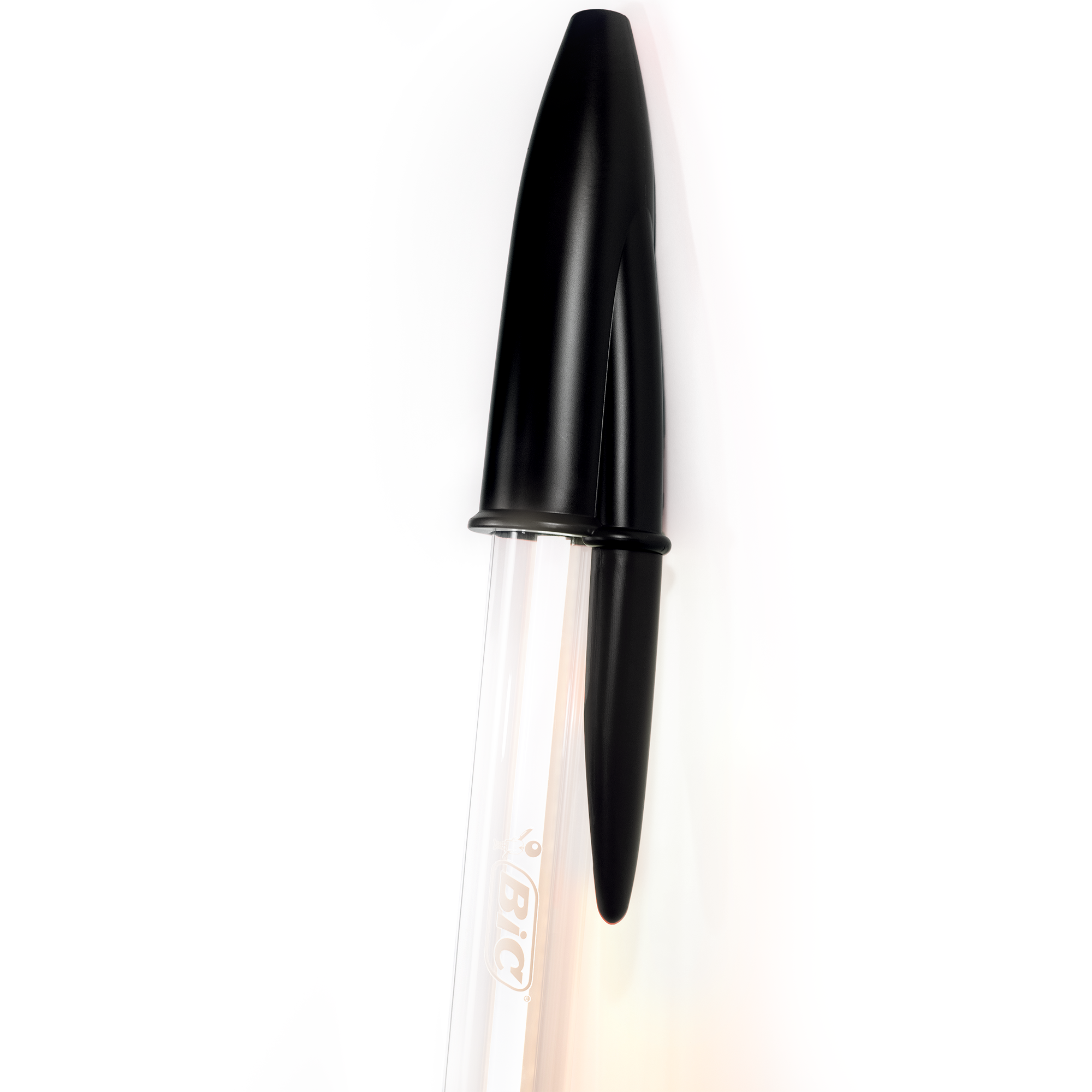 Lampe BIC – Seletti x BIC | Design Mario Paroli Lampadaire bic noir éclairé sur fond blanc