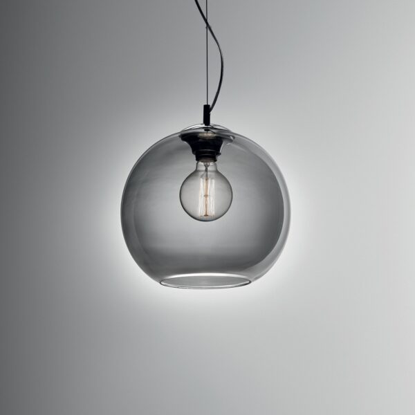 Suspension Nemo globe en verre soufflé par Ideal Lux – vue 2