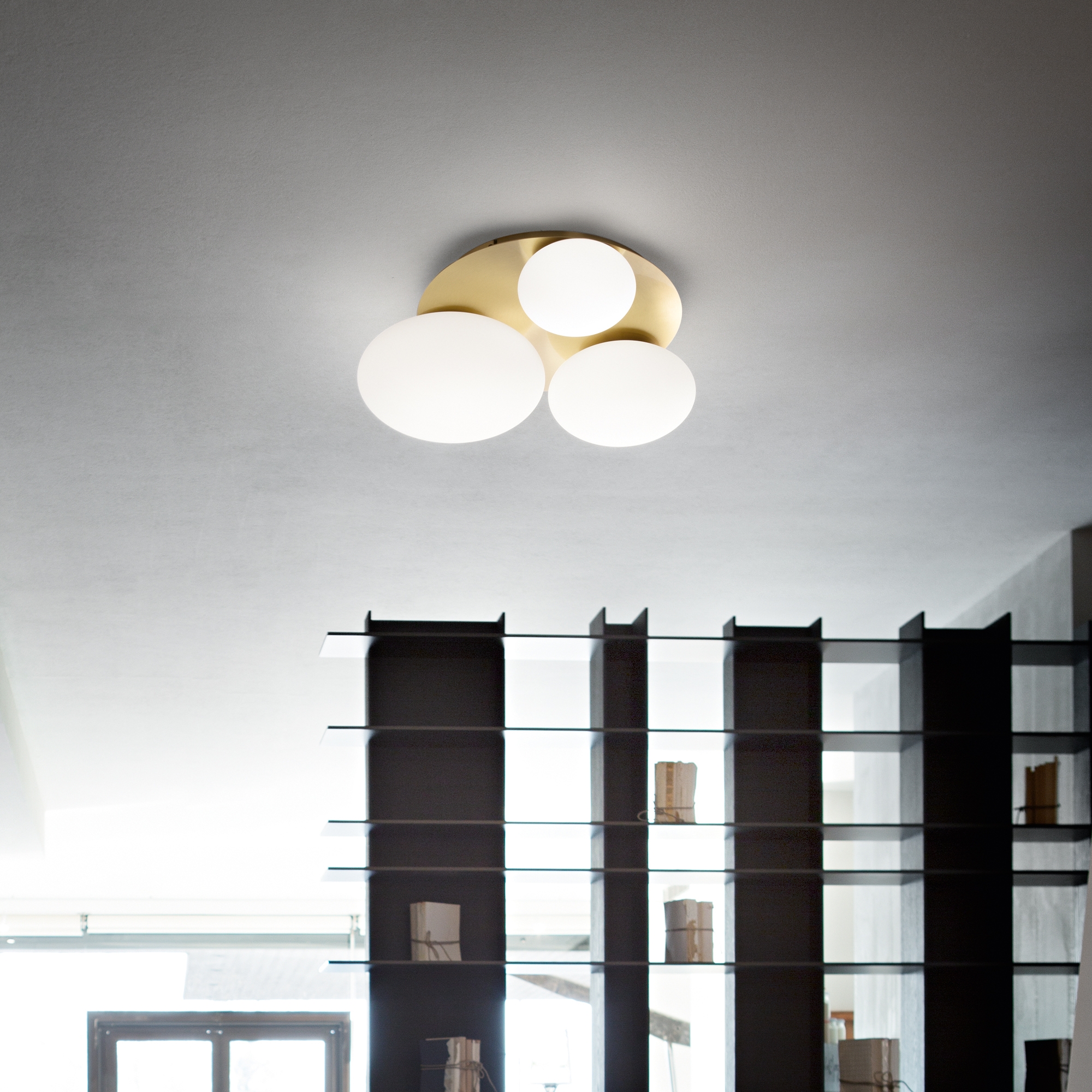 Plafonnier Ninfea Globes Opalins par Ideal Lux Plafonnier Ninfea Globes Opalins par Ideal Lux – Image 4