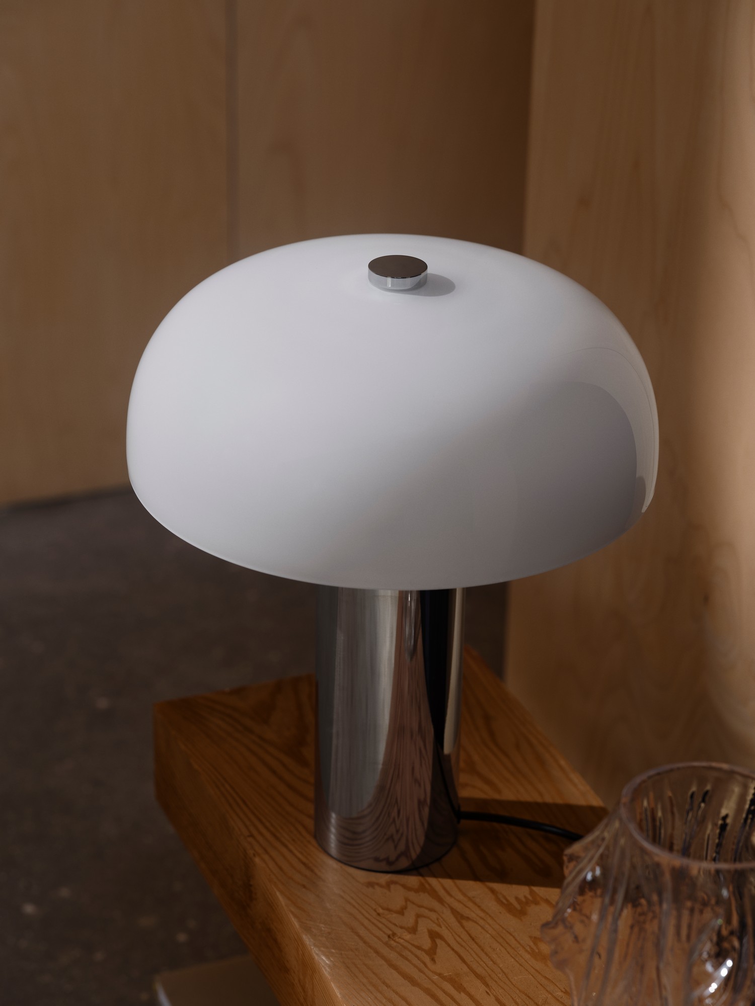 Lampe à poser Gabrielle en verre opale et chrome par Nordlux Lampe à poser Gabrielle en verre opale et chrome par Nordlux – Image 5