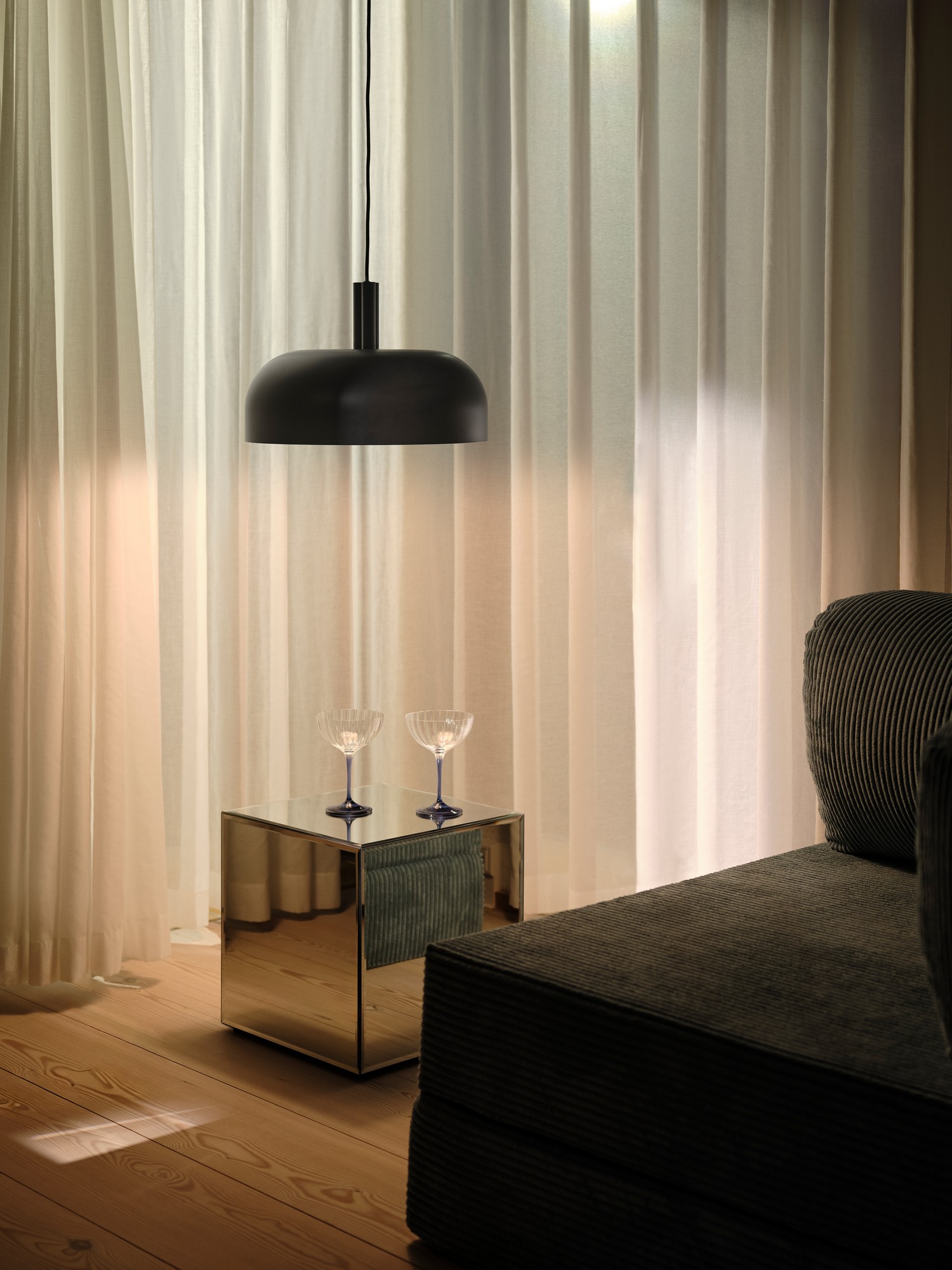 Suspension Sandro avec abat-jour dôme en métal par Nordlux Suspension Sandro avec abat-jour dôme en métal par Nordlux – Image 4