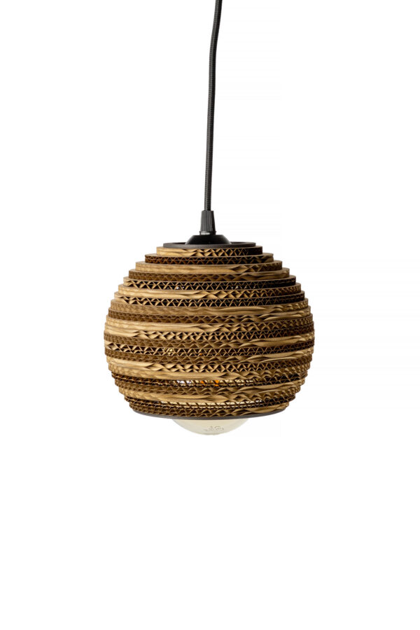 Lampe papier et carton : suspensions et luminaires Suspension ronde Bubbles en carton recyclé brun de SOOA Design sur fond blanc