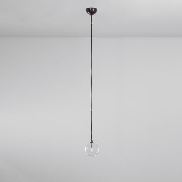 Suspension Glass Globe Clear minimaliste en verre transparent par Schwung