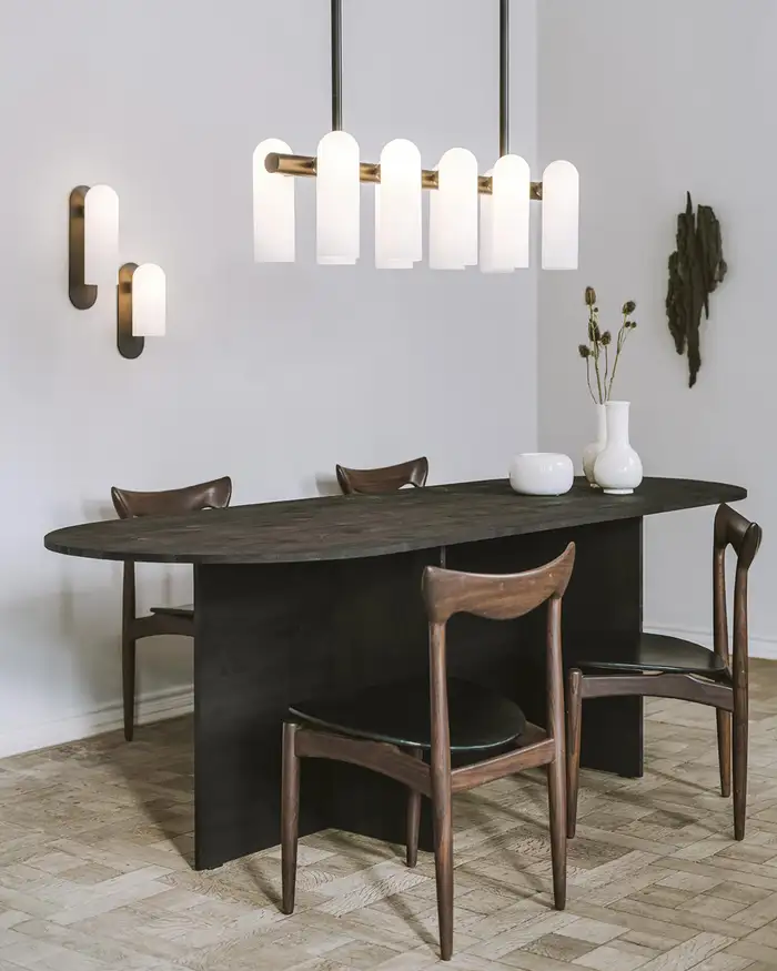 Suspension Odyssey linéaire à colonnes lumineuses en verre opale par Schwung Suspension Odyssey linéaire à colonnes lumineuses en verre opale par Schwung – Image 8