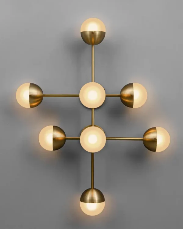Plafonnier Molecule 8 à structure symétrique et globes en verre par Schwung – vue 2