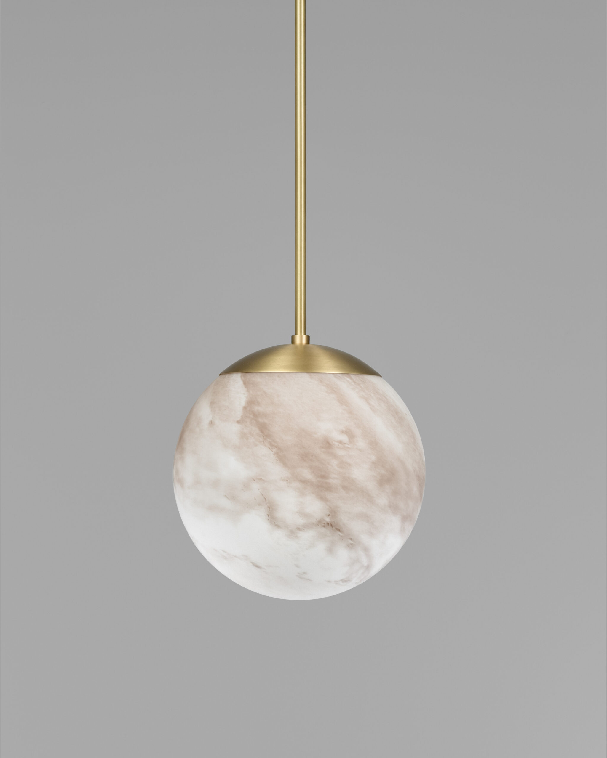Suspension Globe Marble Single en verre effet marbre par Schwung
