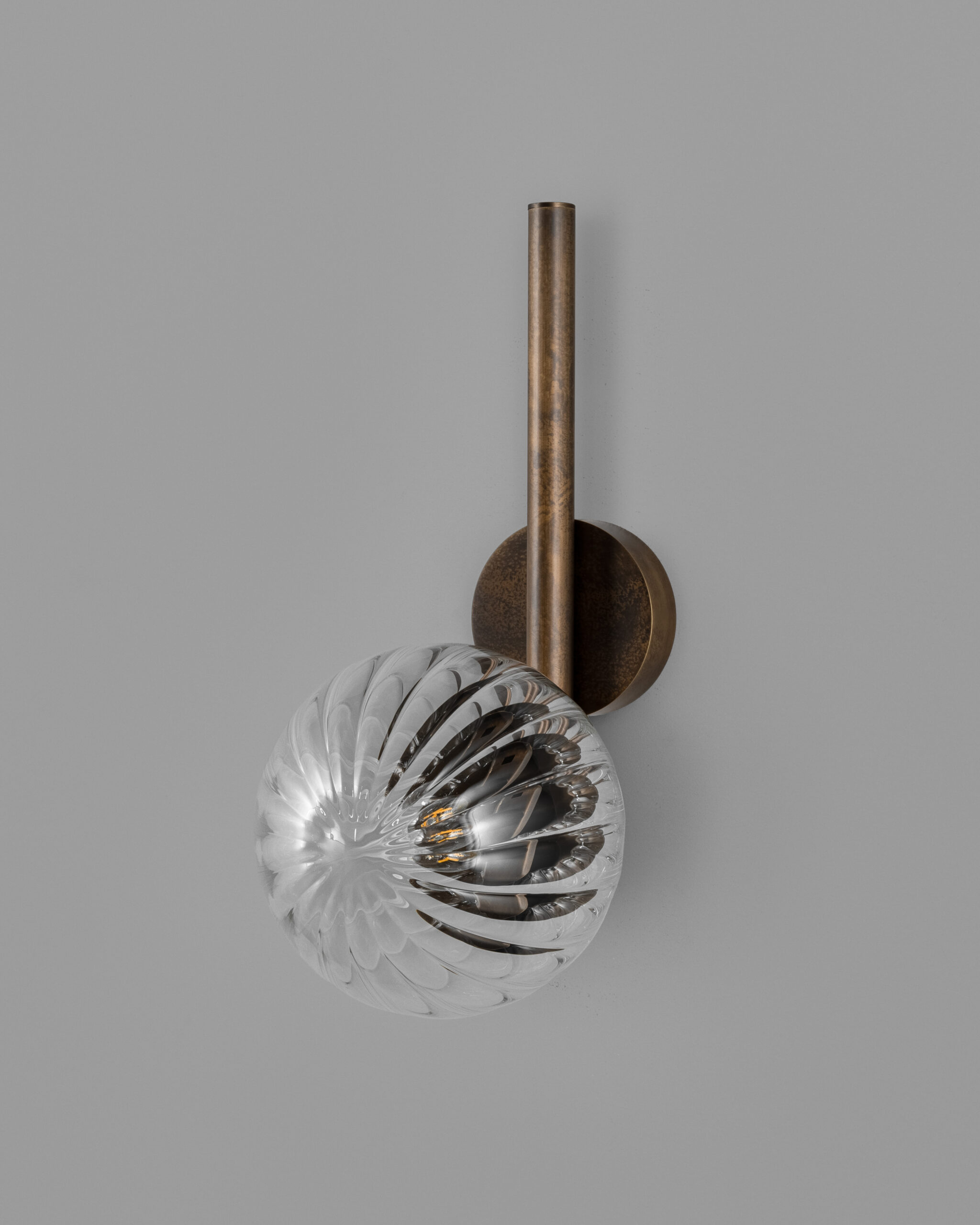 Applique murale Tubular à tige verticale et globe en verre par Schwung Applique murale Tubular à tige verticale et globe en verre par Schwung – Image 6
