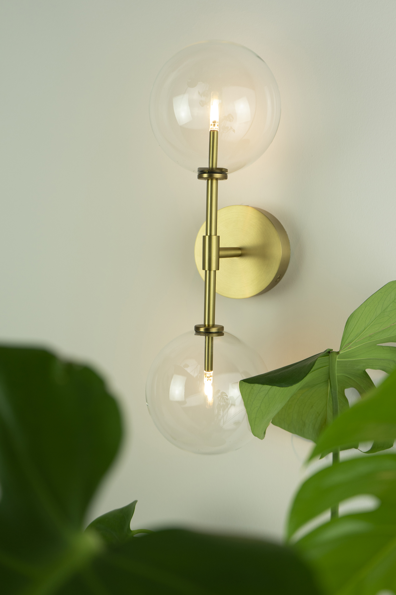 Applique murale Dawn Dual à double globe en verre par Schwung Applique murale Dawn Dual à double globe en verre par Schwung – Image 6