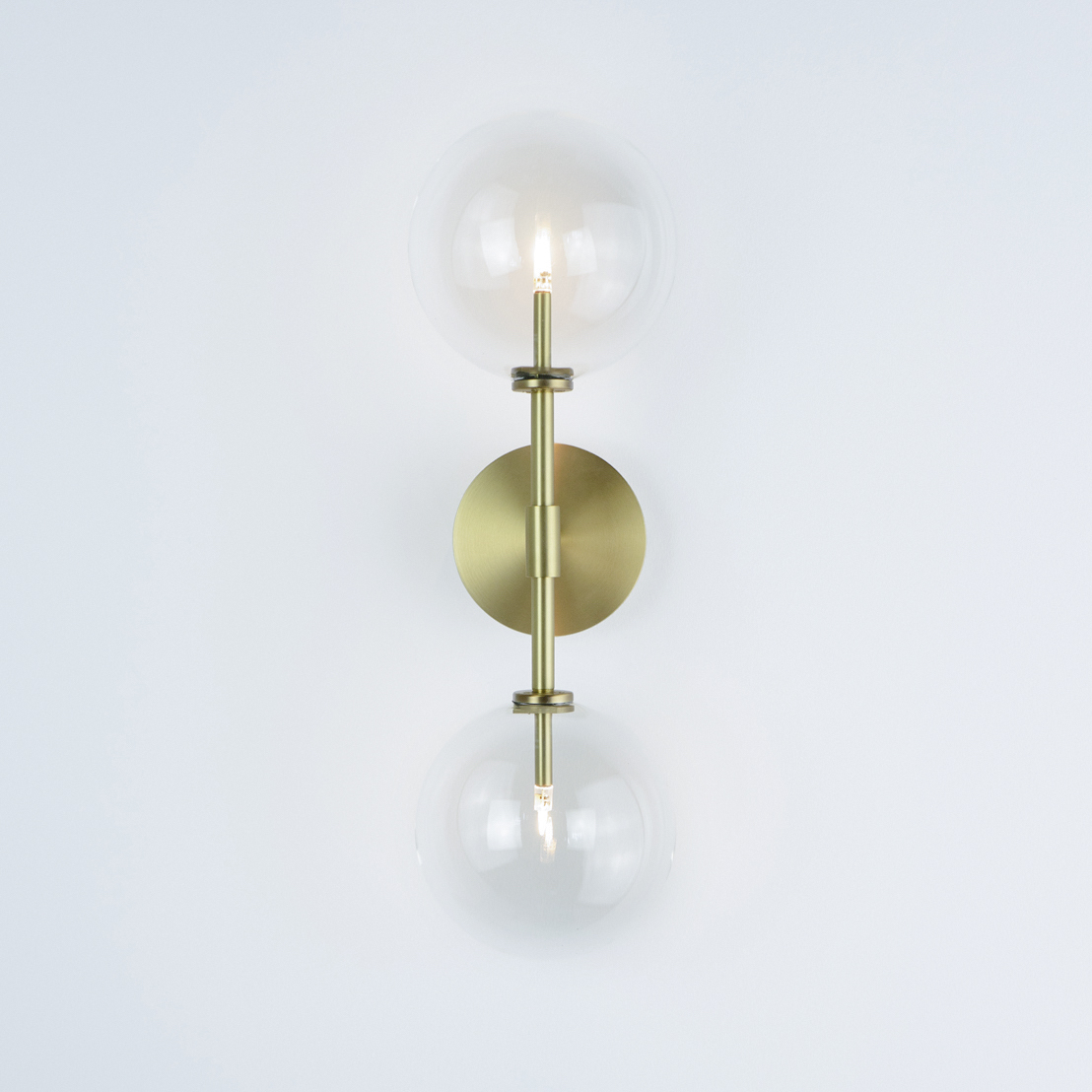 Applique murale Dawn Dual à double globe en verre par Schwung Applique murale Dawn Dual à double globe en verre par Schwung – Image 3