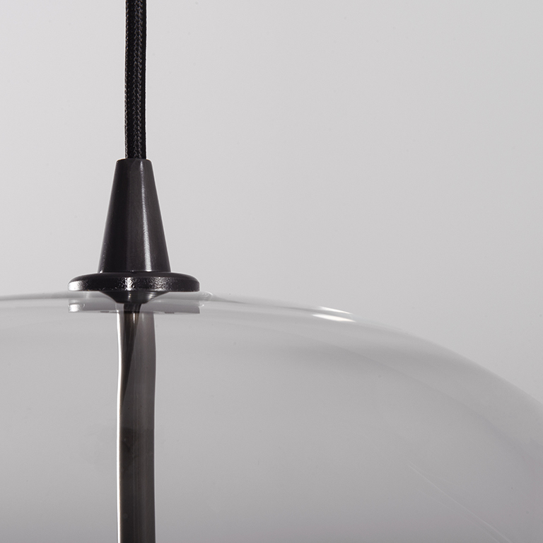 Suspension Glass Globe Clear minimaliste en verre transparent par Schwung Suspension Glass Globe Clear minimaliste en verre transparent par Schwung – Image 3
