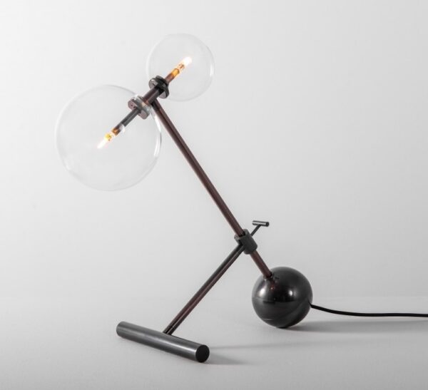 Lampe à poser Zosia avec 2 globes en verre soufflé par Schwung – vue 2