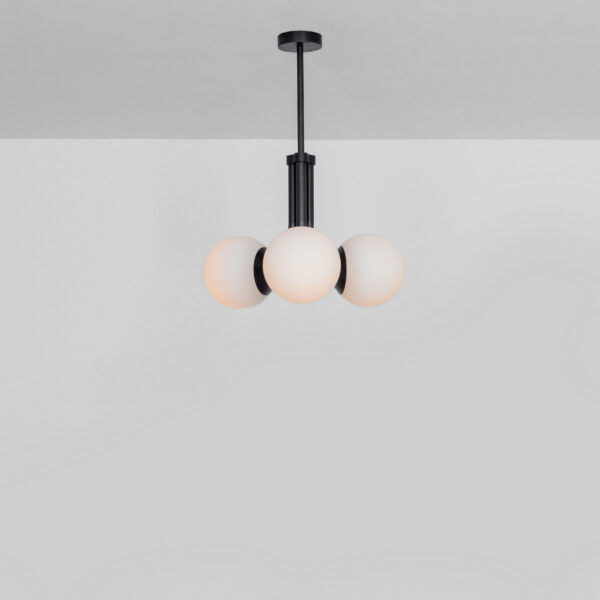 Suspension Tubular à 3 globes en verre opale par Schwung – vue 2