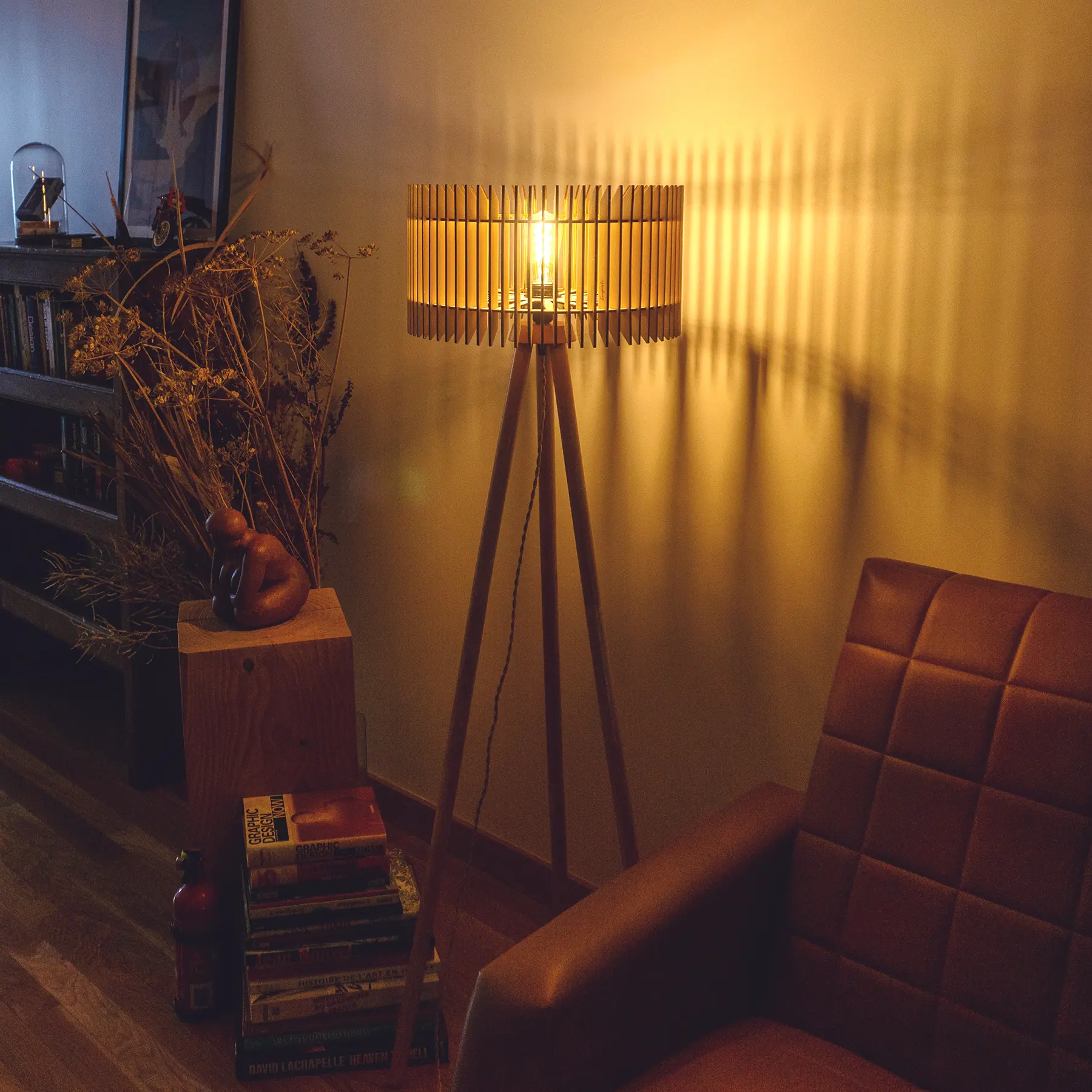 Lampadaire design en bois Apollon x Atelier Loupiote Lampadaire design en bois Apollon x Atelier Loupiote – Image 11