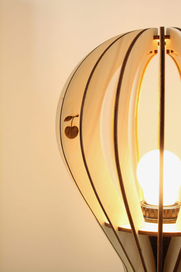 Lampe en bois : lampes à poser, lampadaires et luminaires Lampe à poser artisanale Archimède en bois x Atelier Loupiote – vue 2