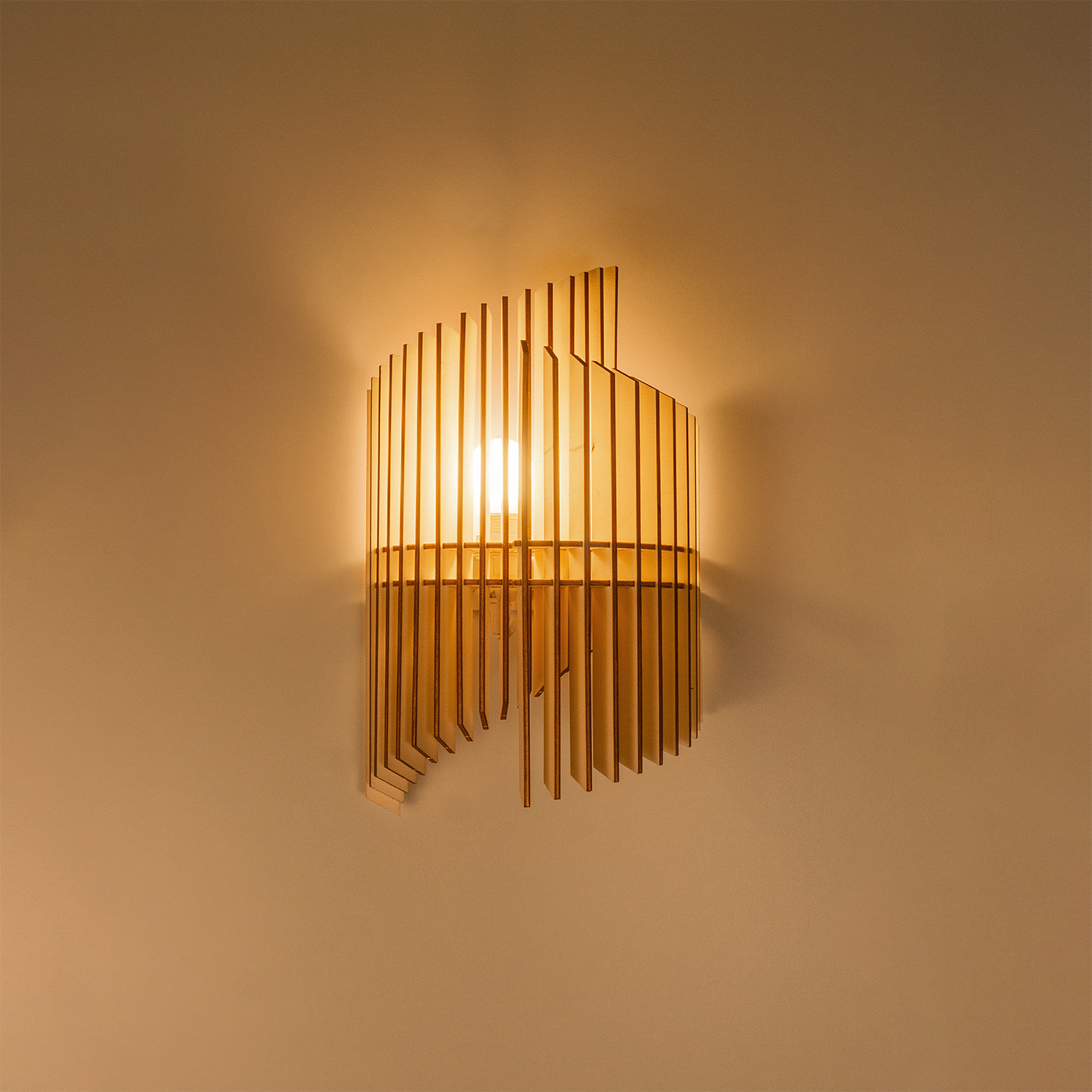 Applique en bois Opale au design contemporain x Atelier Loupiote Applique en bois Opale au design contemporain x Atelier Loupiote – Image 3