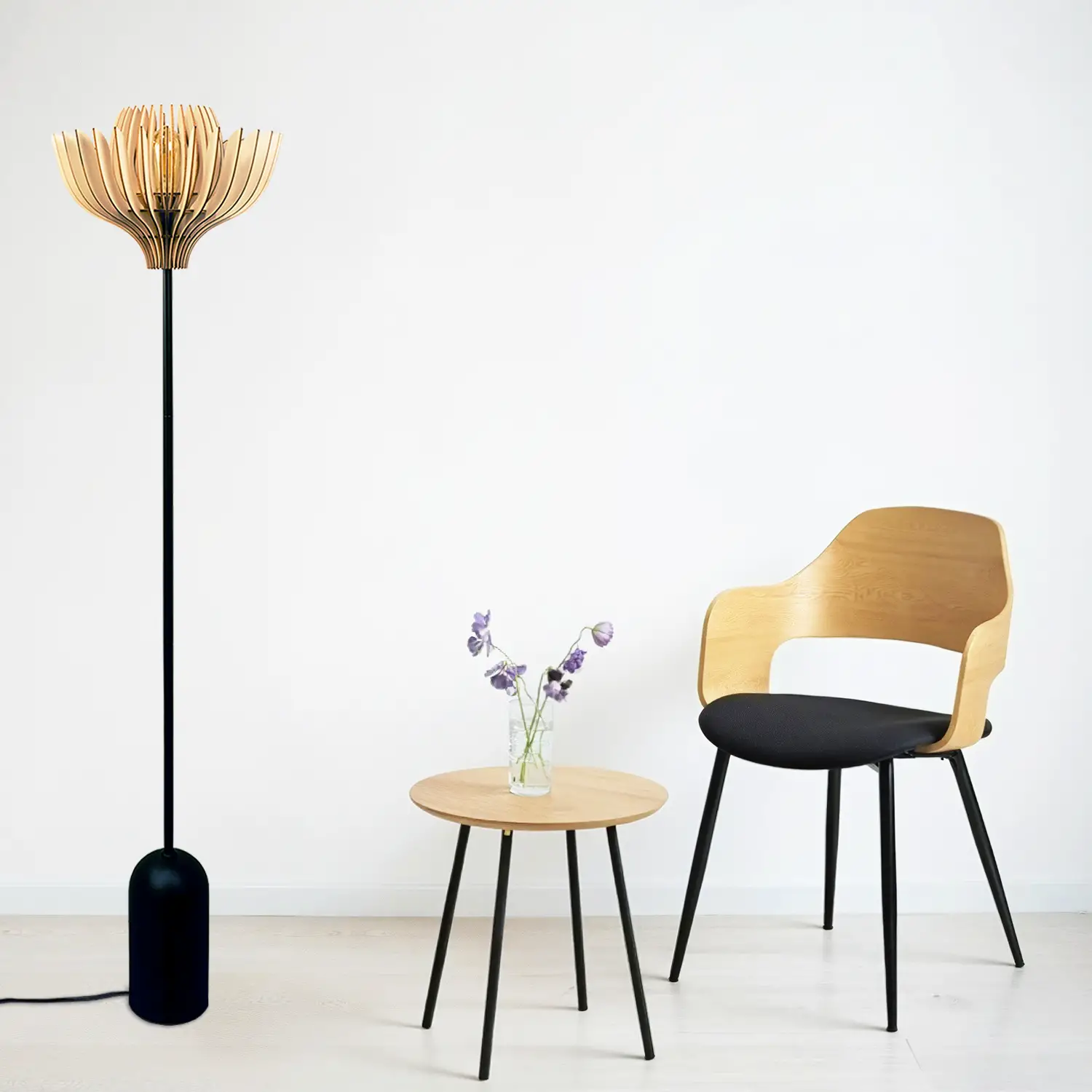 Lampadaire floral en bois Tullia x Atelier Loupiote Lampadaire floral en bois Tullia x Atelier Loupiote – Image 3