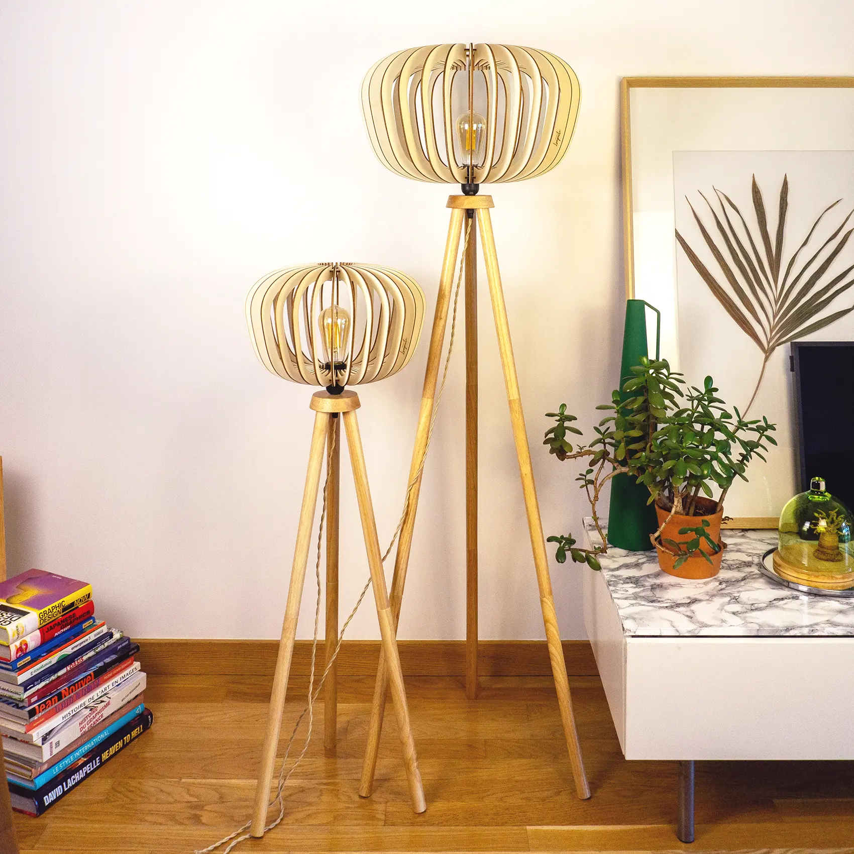 Lampadaire en bois Agathe avec abat-jour cage x Atelier Loupiote Lampadaire en bois Agathe avec abat-jour cage x Atelier Loupiote – Image 14