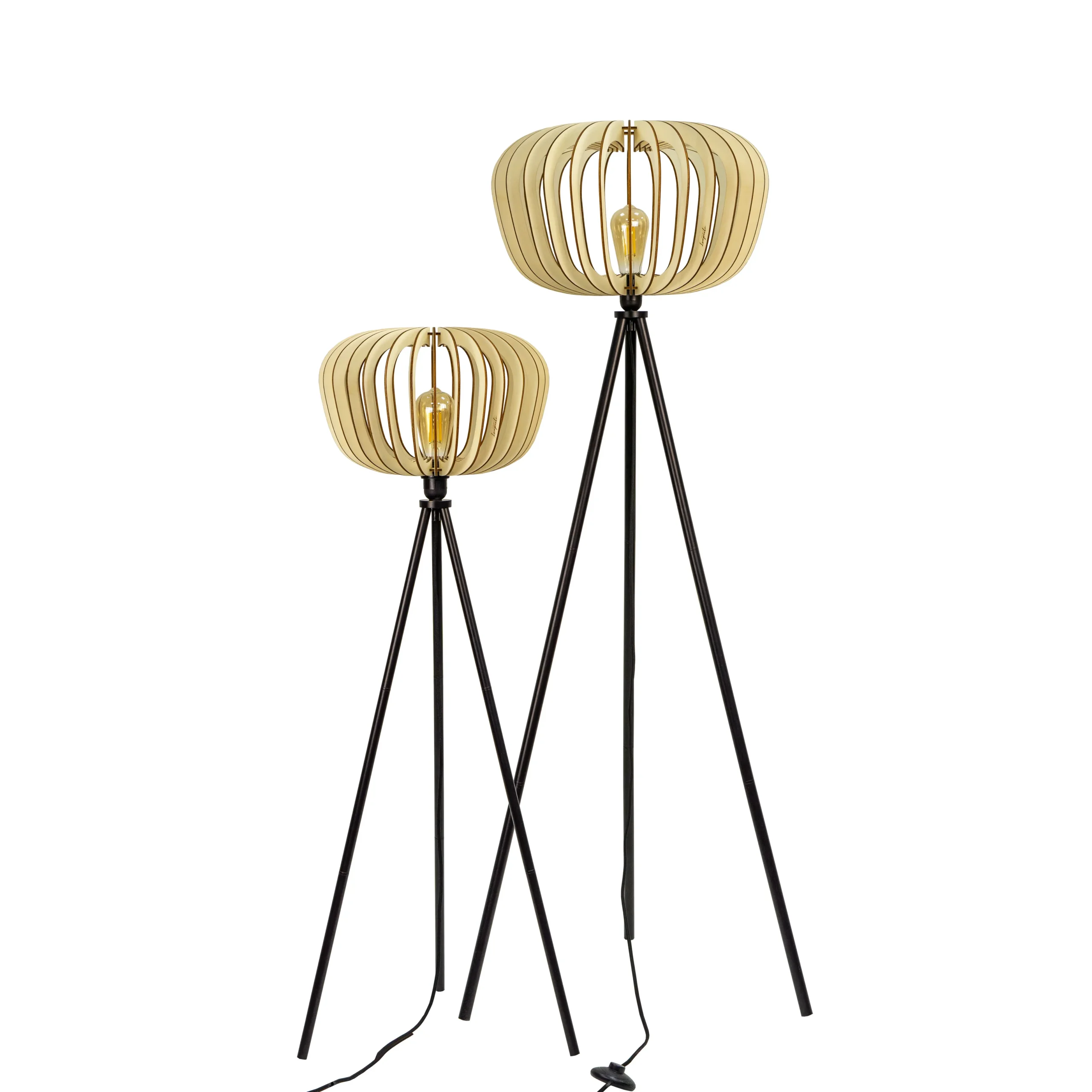 Lampadaire en bois Agathe avec abat-jour cage x Atelier Loupiote Lampadaire en bois Agathe avec abat-jour cage x Atelier Loupiote – Image 11