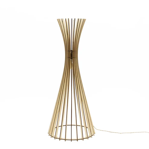 Lampadaire sculptural en bois Tipi x Atelier Loupiote