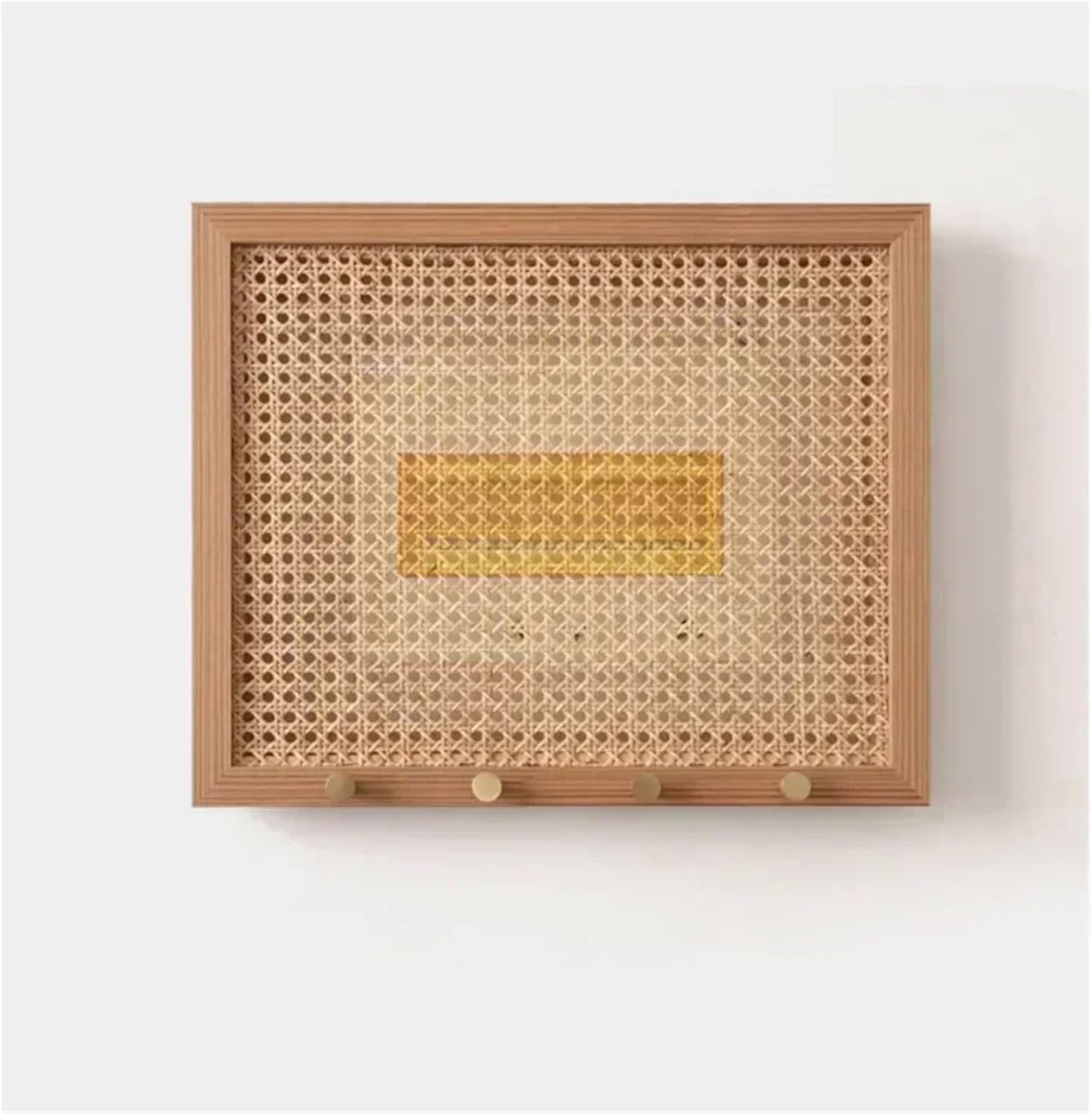 Cache-compteur électrique cannage et bois massif Cache-compteur électrique design en bois massif clair et façade en cannage rotin, équipé de 4 crochets dorés.