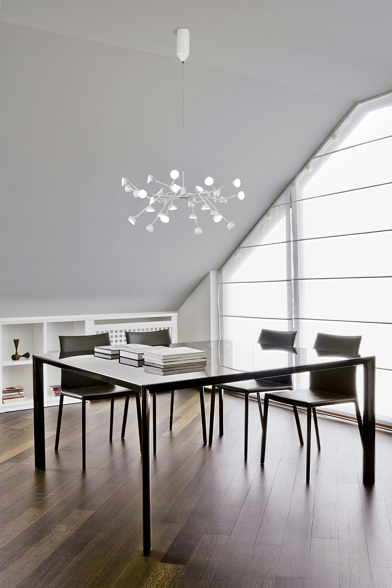 Suspension barre LED ADN en situation