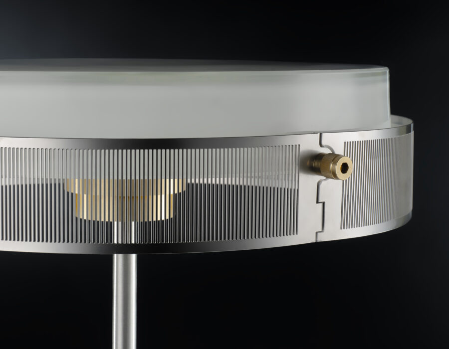 Lampe de table Anima Lumina détail de l'abat-jour photodécoupé