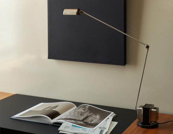 Lampe de table Daphine Lumina en situation finition nickel brossé