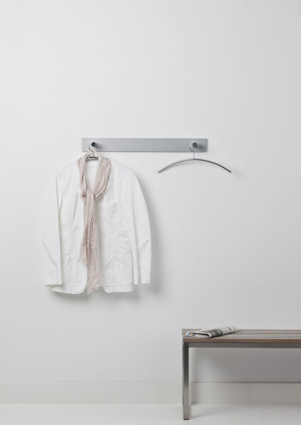 Patère double aluminium Hangon Cascando en situation