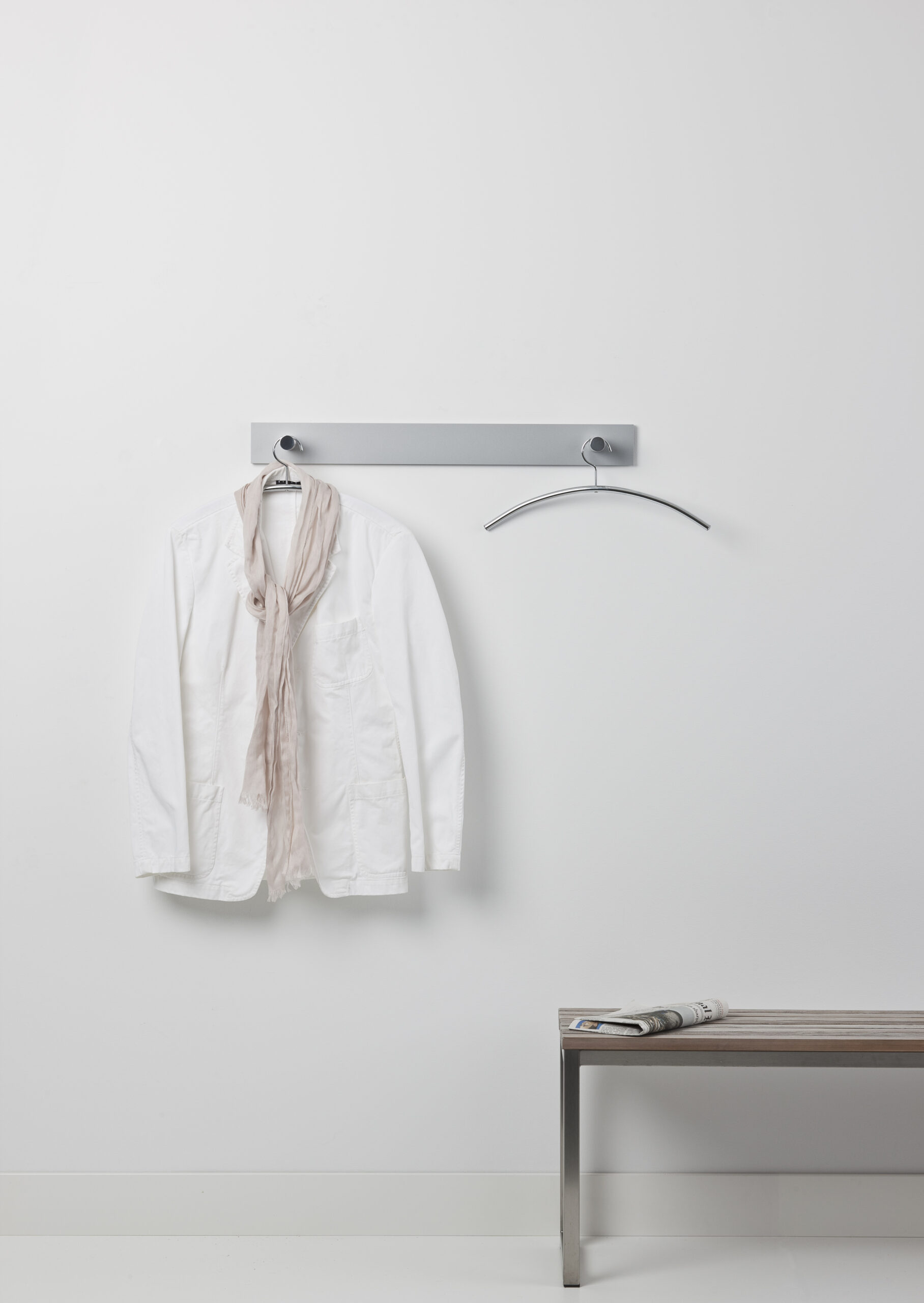 Patère double aluminium Hangon Cascando en situation