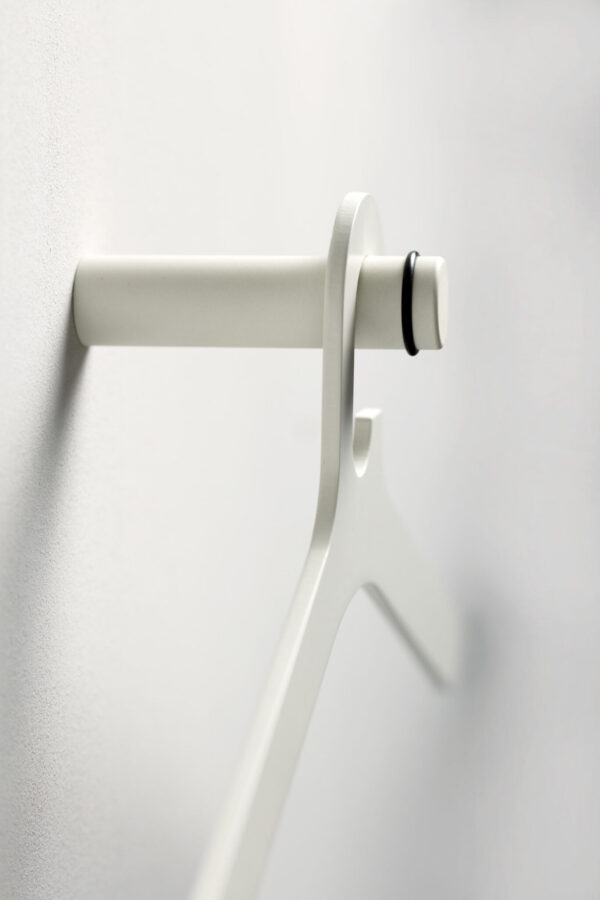 Patère murale ronde Stick Cascando blanc fond blanc