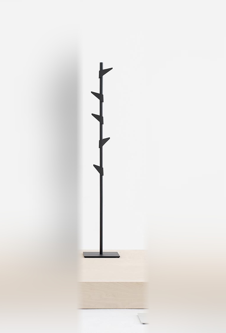 Porte manteau métal noir Bamboo Steel 1 Cascando