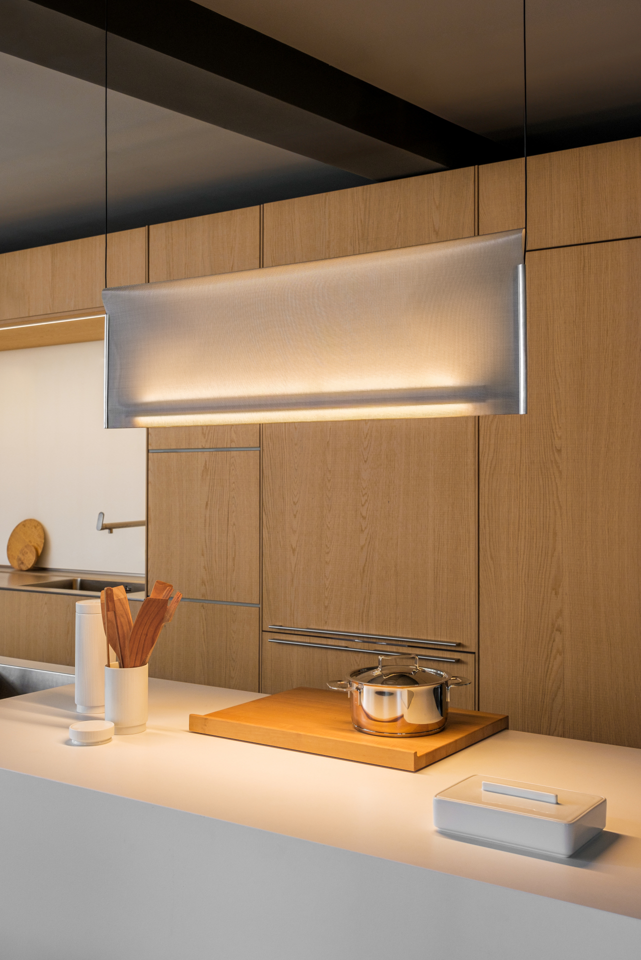 suspension nebra a emotional light