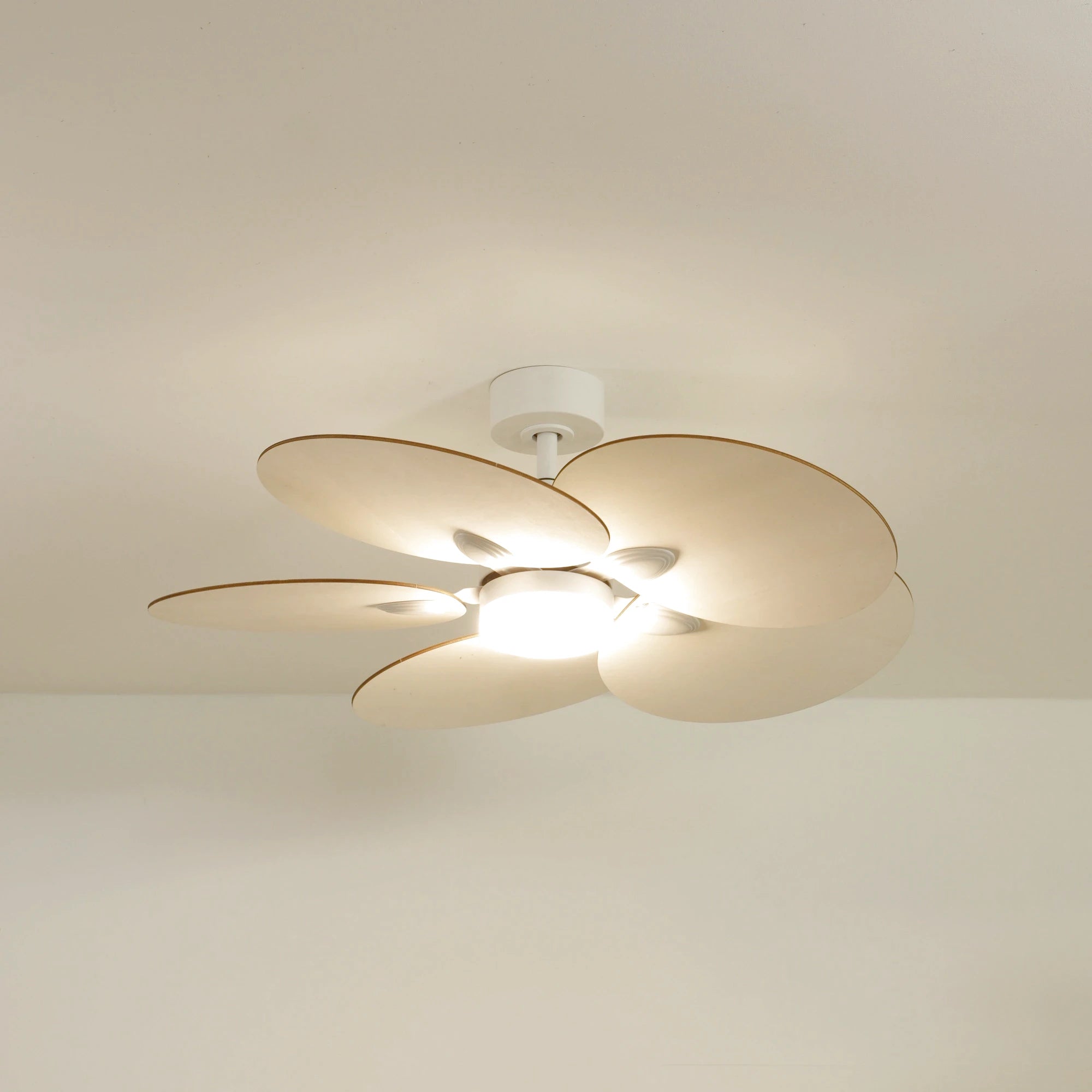 Ventilateur plafond lotus bois eclairage LED 105cm 1