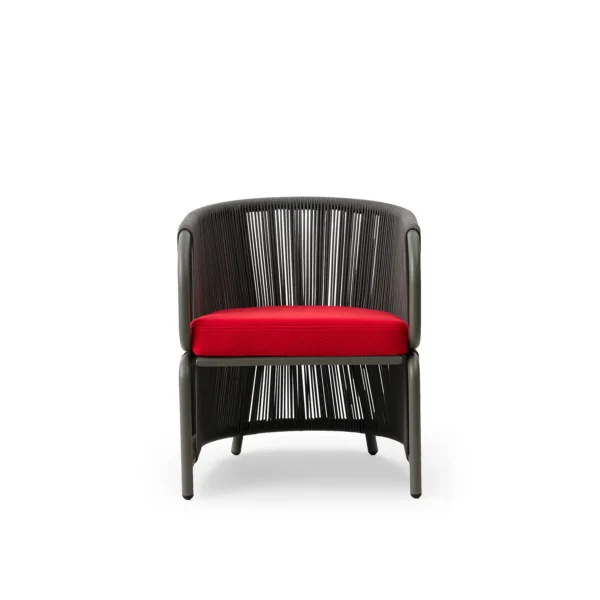 chaise terrasse enveloppée de corde