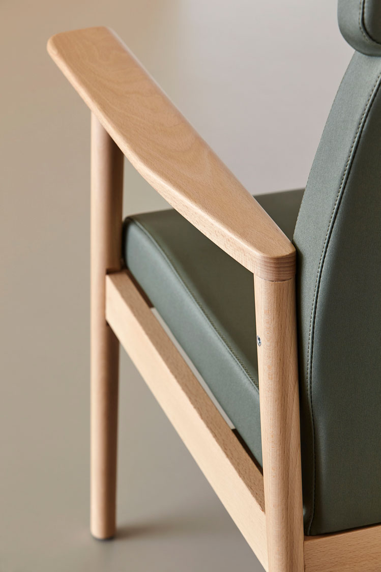 Fauteuil Gériatrique Accoudoirs Ergonomiques Confort Fauteuil gériatrique accoudoirs ergonomiques