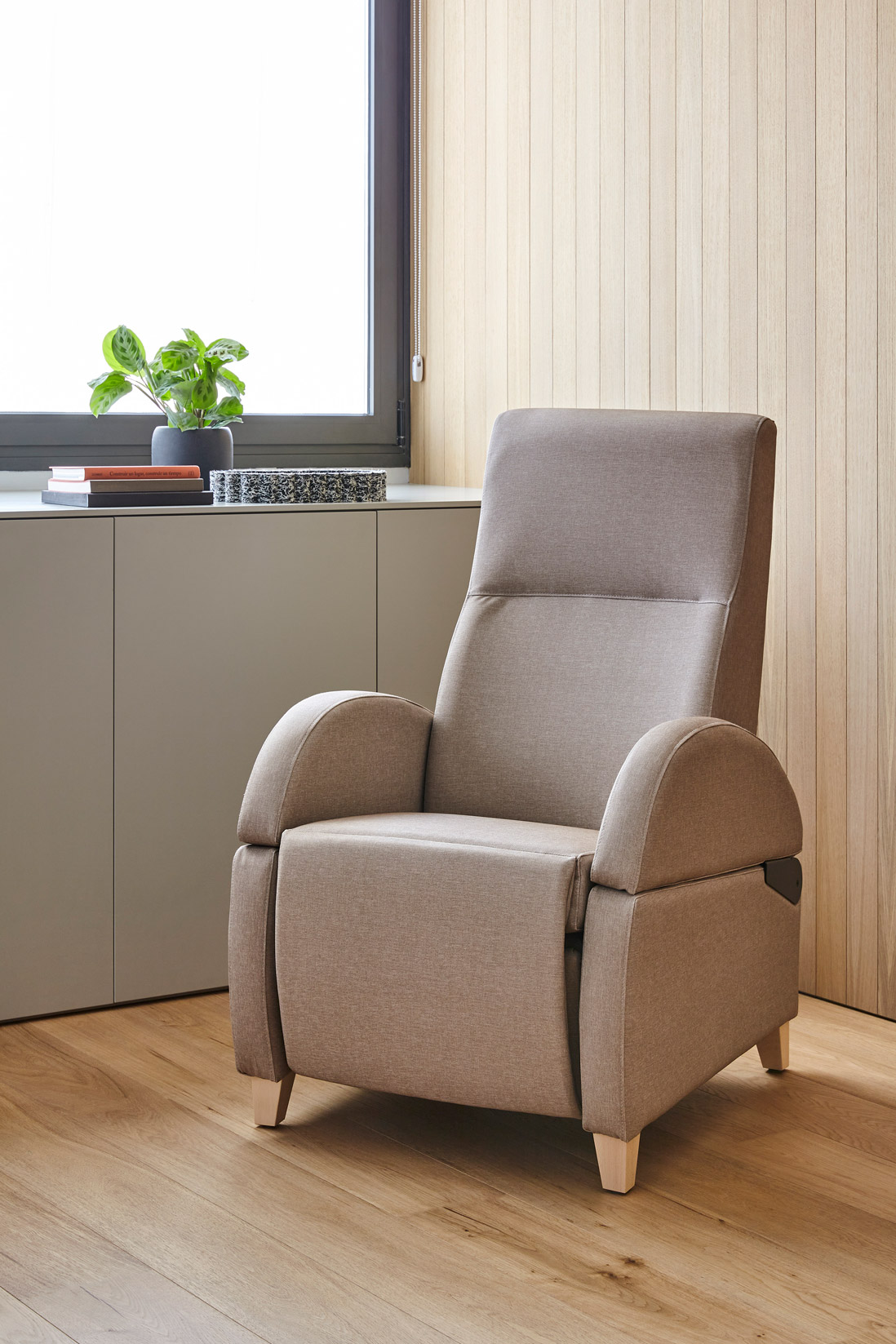 Fauteuil releveur électrique