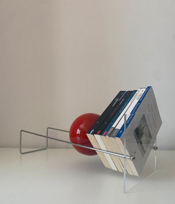 serre livre bauhaus rouge boule qui serre les livres