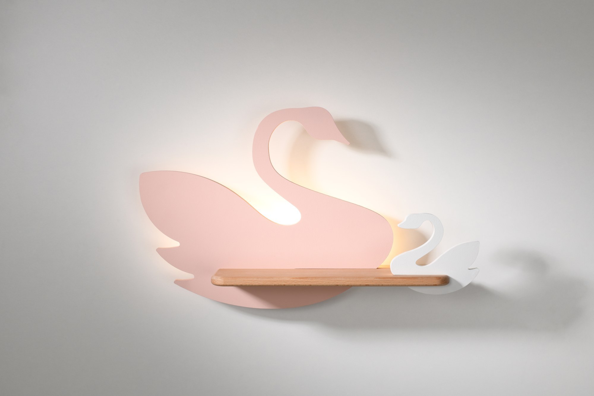 Applique murale cygne rose et blanc en bois avec tablette applique murale cygne rose allumée avec tablette en bois