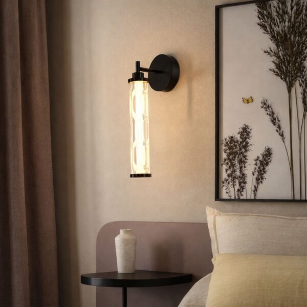 applique murale en verre ondulé près d un lit dans une chambre